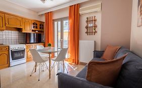 Your Cozy Six Street Apartment